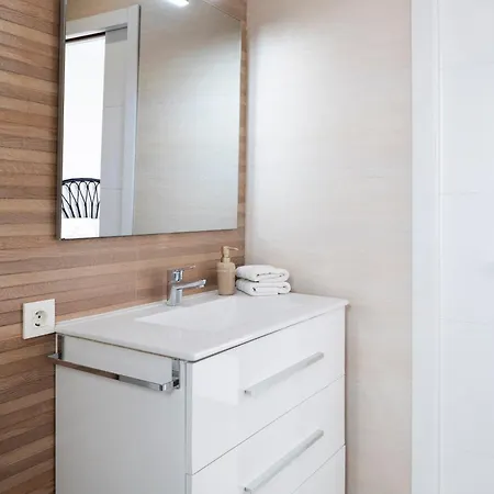 Alohamundi Cespedes Apartment Sevilla